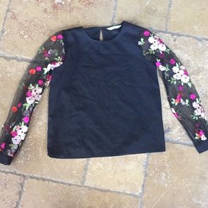 A cute see through sleeved top from shein